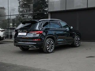 2023 Skoda Kodiaq I Рестайлинг, чёрный, 3890000 рублей, вид 4