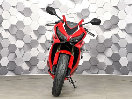 2022 Honda CBR 650R, красный, 977000 рублей, вид 5