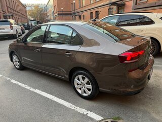 2021 Volkswagen Polo VI, коричневый, 1640000 рублей, вид 4
