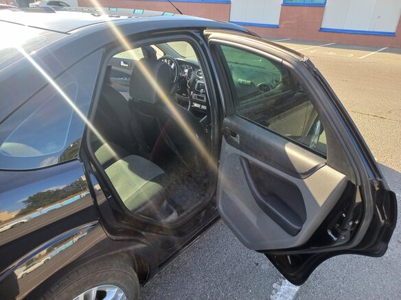 2008 Ford Focus II Рестайлинг, чёрный, 460000 рублей - вид 4