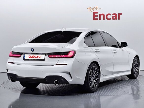 2022 BMW 3 серии 320i VII (G2x), белый, 4325000 рублей - вид 1