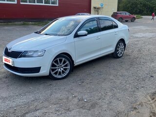 2018 Skoda Rapid I Рестайлинг, белый, 1350000 рублей, вид 1