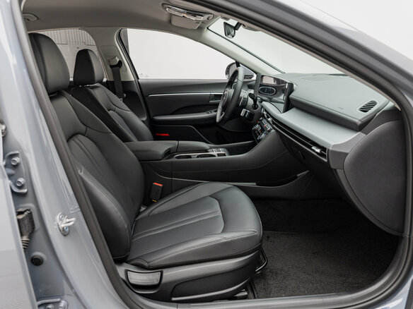 2026 Hyundai Sonata VIII (DN8) Рестайлинг, серый, 4575000 рублей - вид 24