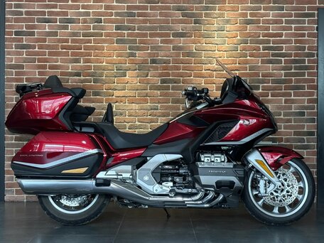 2021 Honda GL 1800 Gold Wing, красный, 3300000 рублей, вид 4