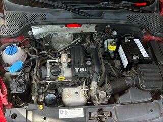 2014 Volkswagen Beetle II (A5), пурпурный, 1700000 рублей, вид 2