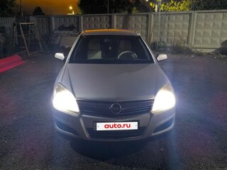 2009 Opel Astra 5-speed H Рестайлинг, серебристый, 450000 рублей, вид 1