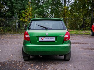 2012 Skoda Fabia II Рестайлинг, зелёный, 620000 рублей, вид 4