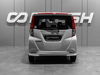 2022 Toyota Roomy I Рестайлинг, белый, 1220000 рублей, вид 4