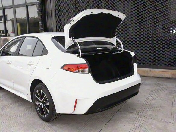 2025 Toyota Levin XII (E210) Рестайлинг, белый, 2250000 рублей - вид 34