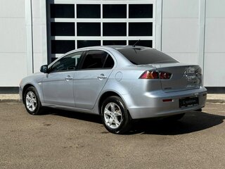 2010 Mitsubishi Lancer X, серебристый, 804000 рублей, вид 3