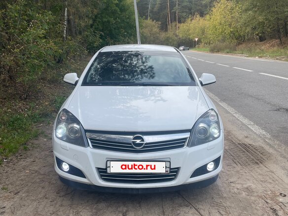 2012 Opel Astra H Рестайлинг, белый, 390000 рублей
