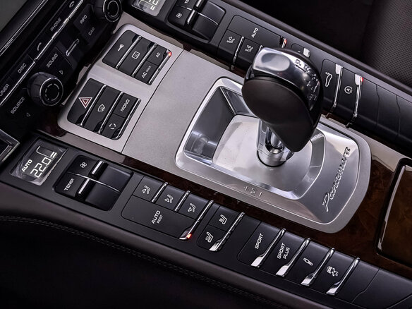 2011 Porsche Panamera 4S I, белый, 5200000 рублей - вид 20