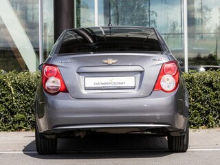 2013 Chevrolet Aveo II, серый, 650000 рублей, вид 4