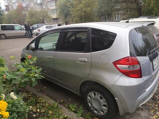 2011 Honda Fit II, серебристый, 900000 рублей, вид 5