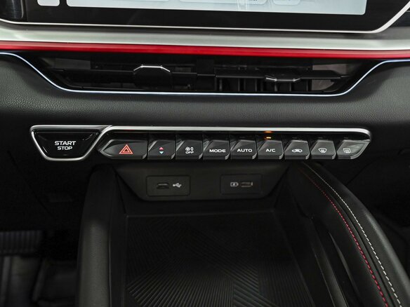 2024 Geely Coolray (Binyue Cool) I Рестайлинг, серый, 2184000 рублей - вид 13