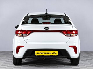 2019 Kia Rio IV, белый, 1429000 рублей, вид 5