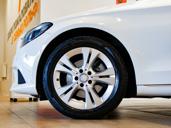2015 Mercedes-Benz C-Класс 200 IV (W205), белый, 2565000 рублей - вид 35