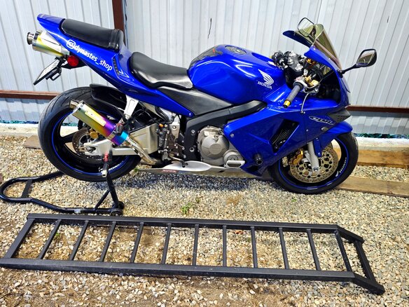 2004 Honda CBR 600RR, синий, 620000 рублей - вид 23