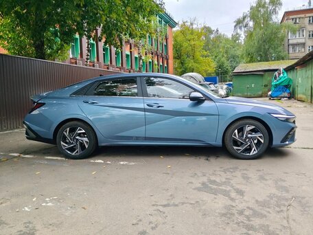 2026 Hyundai Elantra VII (CN7) Рестайлинг, голубой, 1850000 рублей, вид 3