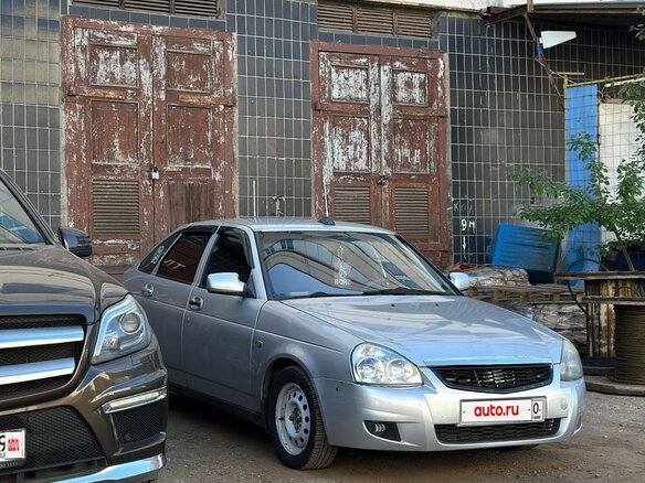 2011 Lada (ВАЗ) Priora I, серый, 270000 рублей - вид 2