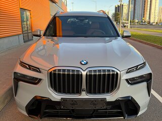 2023 BMW X7 40d I (G07) Рестайлинг, серый, 9500000 рублей, вид 2