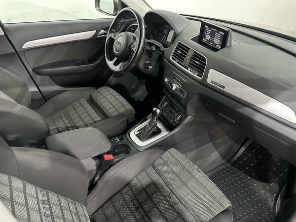 2016 Audi Q3 I (8U) Рестайлинг, серый, 2150000 рублей - вид 10