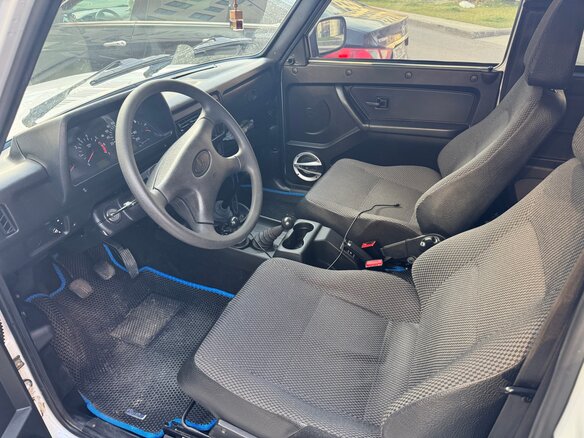 2018 Lada (ВАЗ) 2121 (4x4) I Рестайлинг, белый, 760000 рублей - вид 4
