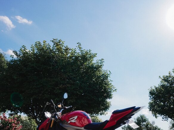2015 BMW S 1000 R, красный, 770000 рублей - вид 3