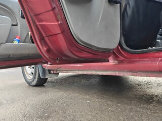 2009 Renault Logan I, красный, 300000 рублей, вид 5