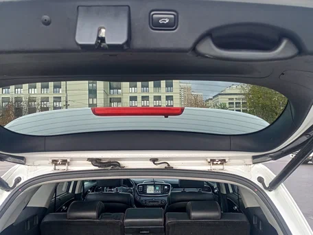 2018 Kia Sorento III Prime Рестайлинг, белый, 2530000 рублей, вид 2