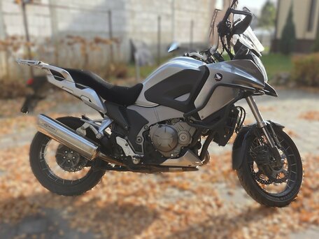 2012 Honda VFR 1200X (Crosstourer), серебристый, 1000000 рублей, вид 2