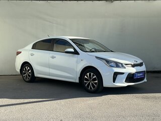 2019 Kia Rio IV, белый, 1300000 рублей, вид 2