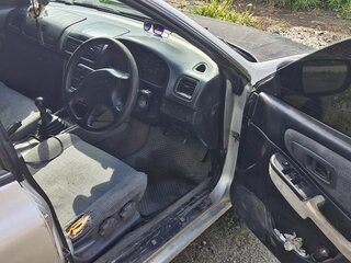 1999 Subaru Impreza I, серебристый, 250000 рублей, вид 4