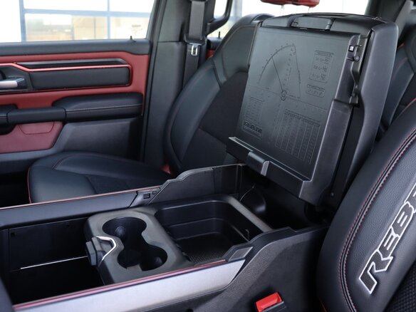 2026 Ram 1500 Crew Cab V Рестайлинг, зелёный - вид 32