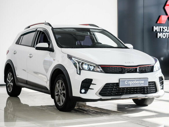 2022 Kia Rio X IV Рестайлинг, белый, 1850000 рублей - вид 2