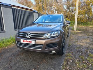 2013 Volkswagen Touareg II, коричневый, 2700000 рублей, вид 1