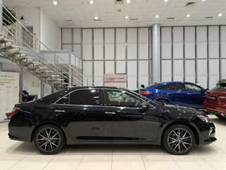2015 Toyota Camry VII (XV50) Рестайлинг, чёрный, 1850000 рублей, вид 5