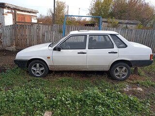 2000 Lada (ВАЗ) 21099, белый, 150000 рублей, вид 3