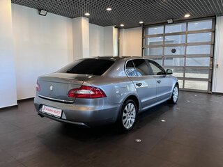2011 Skoda Superb II, серый, 695000 рублей, вид 3