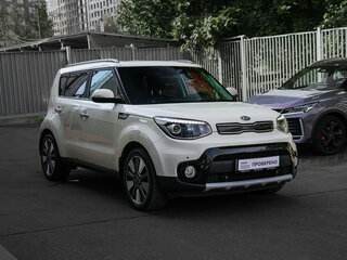 2018 Kia Soul II Рестайлинг, бежевый, 1598000 рублей, вид 3