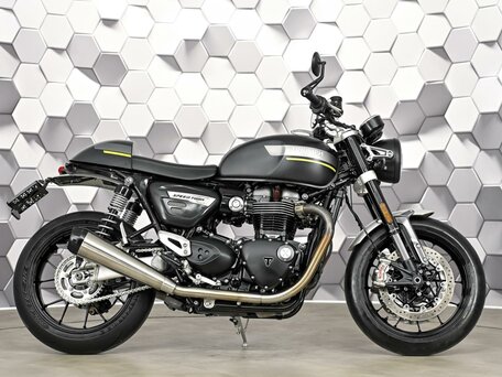 2022 Triumph Speed Twin, чёрный, 1599000 рублей, вид 3