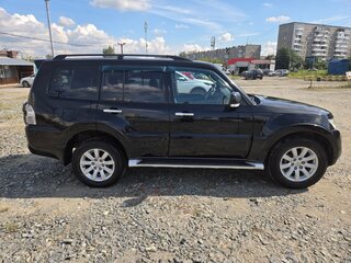 2011 Mitsubishi Pajero IV Рестайлинг 1, чёрный, 1620000 рублей, вид 3