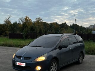 2007 Mitsubishi Grandis I, серый, 690000 рублей, вид 2