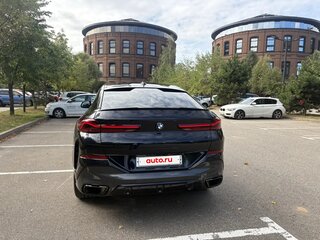 2021 BMW X6 40i III (G06), чёрный, 8000000 рублей, вид 2