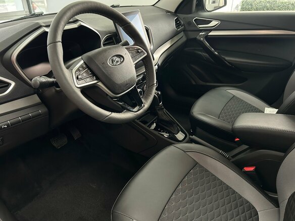 2026 Lada (ВАЗ) Vesta I Рестайлинг (NG), чёрный, 2020000 рублей - вид 5