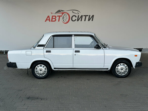 2007 Lada (ВАЗ) 2107, белый, 299000 рублей - вид 8