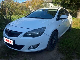 2012 Opel Astra J Рестайлинг, белый, 450000 рублей, вид 1