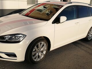 2018 Volkswagen Golf VII Рестайлинг, белый, 1900000 рублей, вид 1