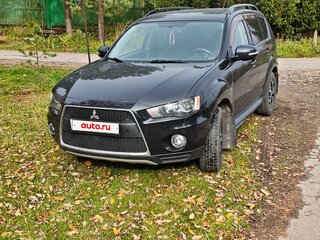 2011 Mitsubishi Outlander II Рестайлинг, чёрный, 1300000 рублей, вид 1