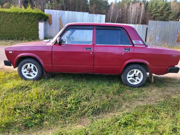 1993 Lada (ВАЗ) 2105, пурпурный, 120000 рублей - вид 5